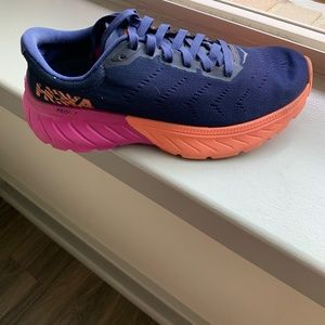 HOKA ONE ONE MACH 2 - MEDIEVAL BLUE / VERY BERRY Running Shoes size 6.5
